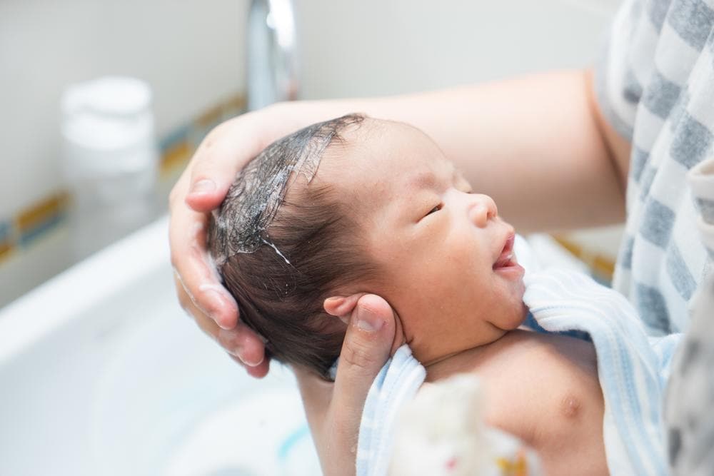 Con gái tên Trang và mong muốn của cha mẹ: Ý nghĩa tên Trang là gì?